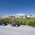 אתר נופש Tourist & Cappadocia גורמה